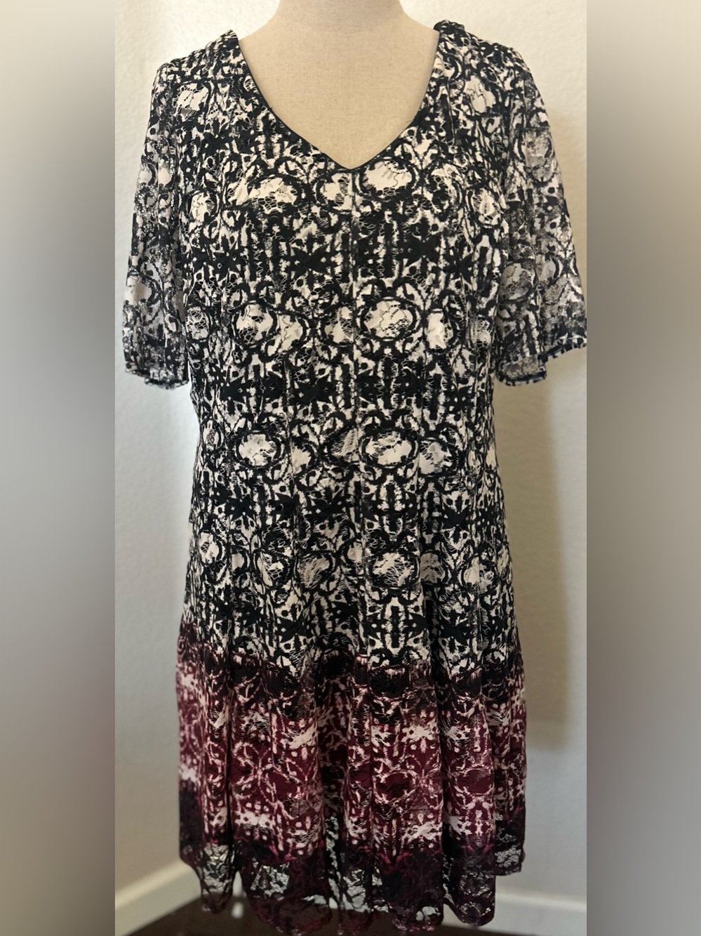 Danny & Nicole Black and White Abstract V-Neck Dress